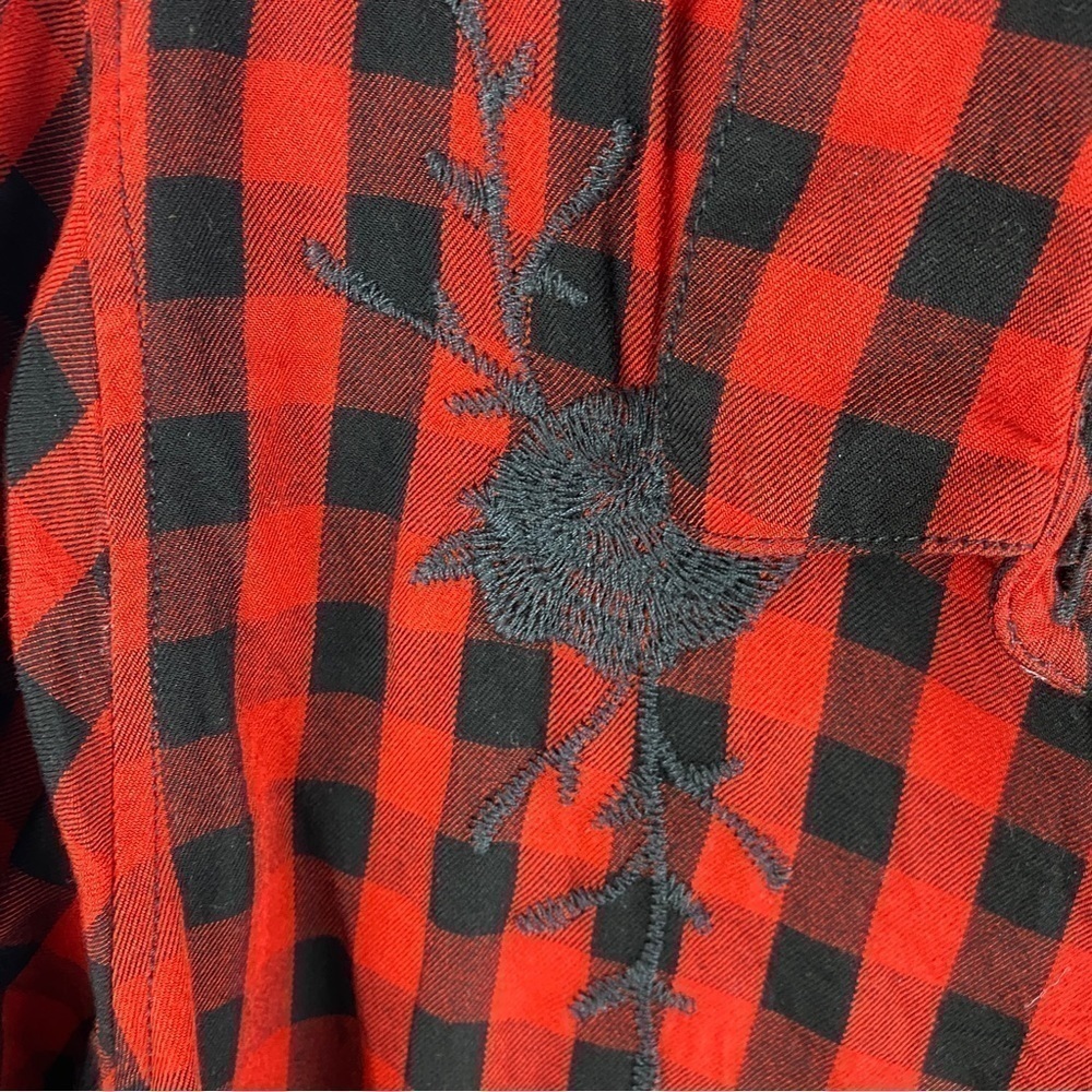 ✨3/$21✨ Beach Lunch Lounge Cabincore Buffalo Plaid Button Down Shirt Large - Picture 7 of 11